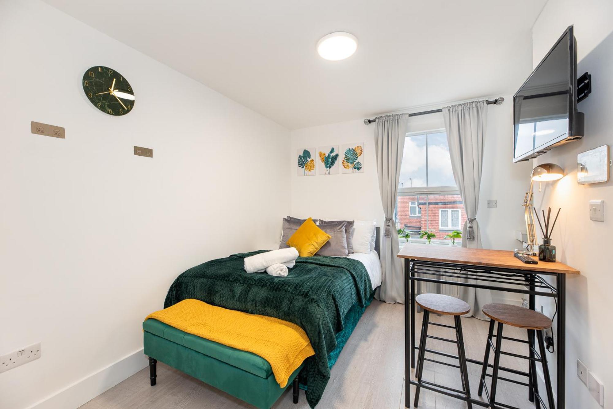 Small And Trendy 3b Apartment