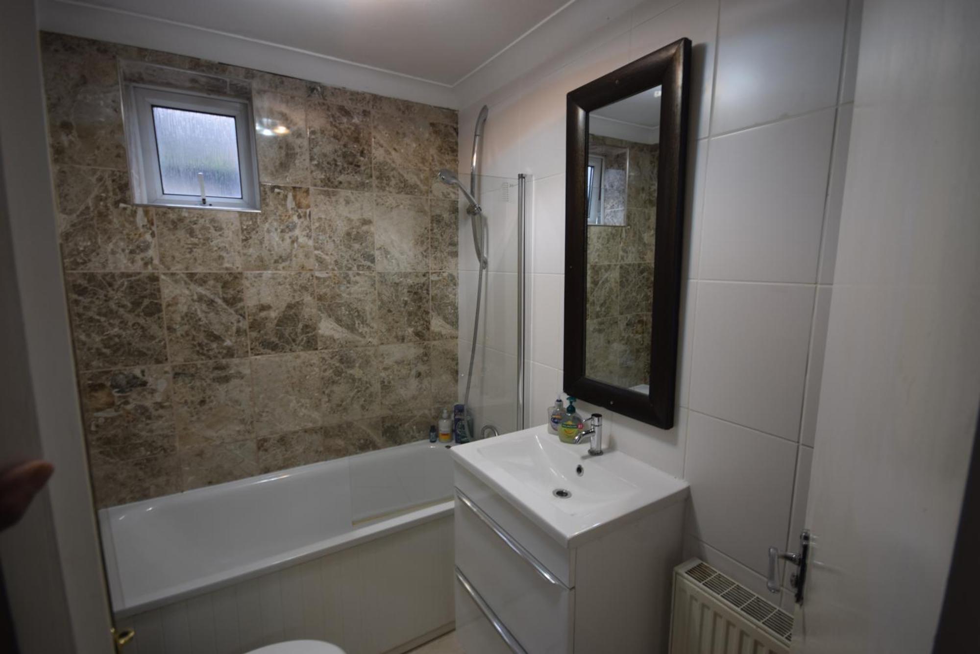 Appartement Two Bedroom Flat St Andrews Road Londres