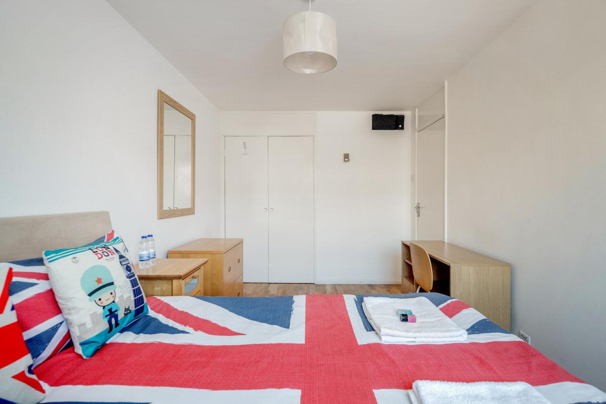 4-bedroom Flat Near Bigben,parliament & Eye