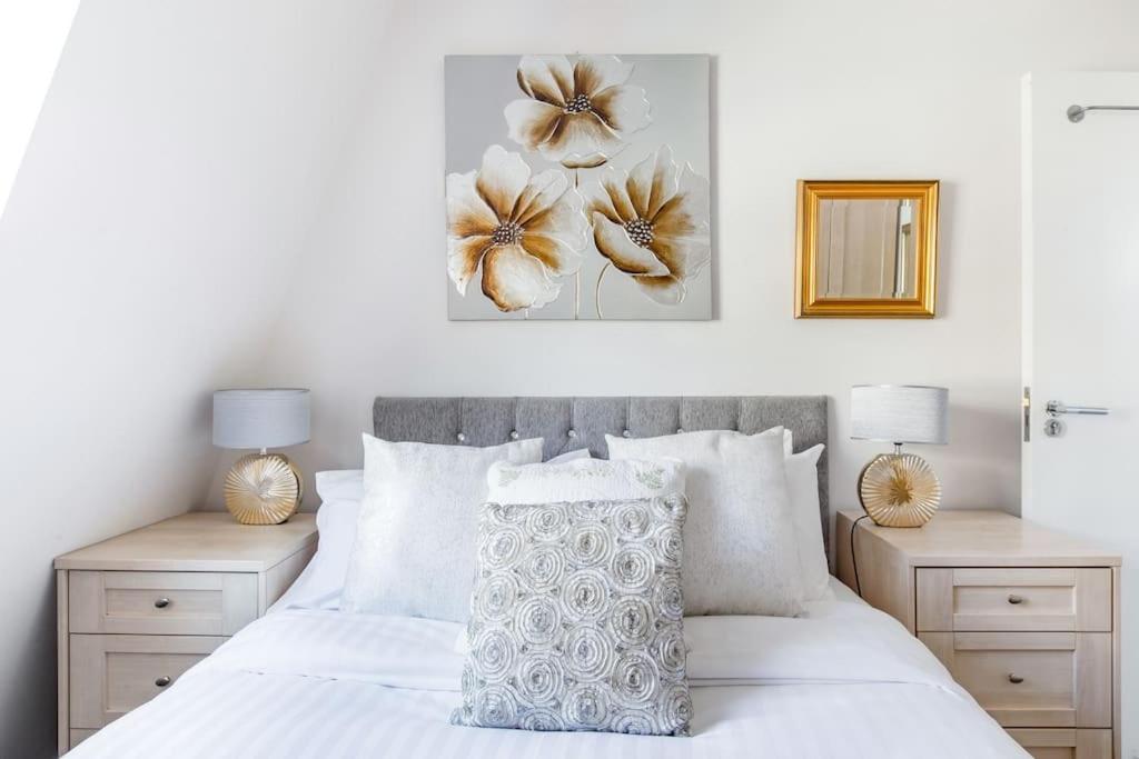Comfortable 4 Bed Mews Town House Near Hyde Park Сasa de vacaciones *