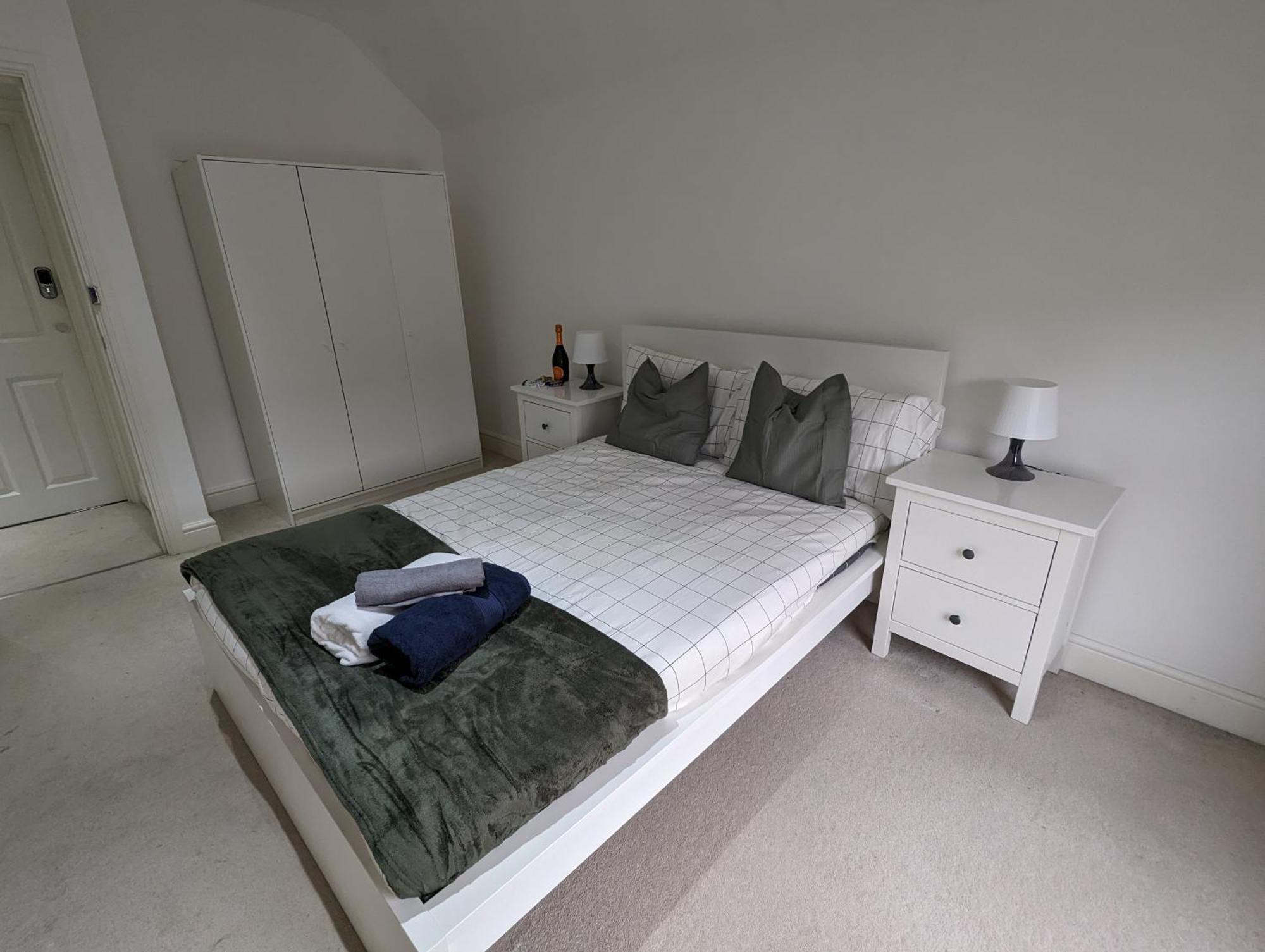 Apartamento Delightful New Ensuite Bedroom With Stunning Shared Kitchen & Living -1c The Charteris