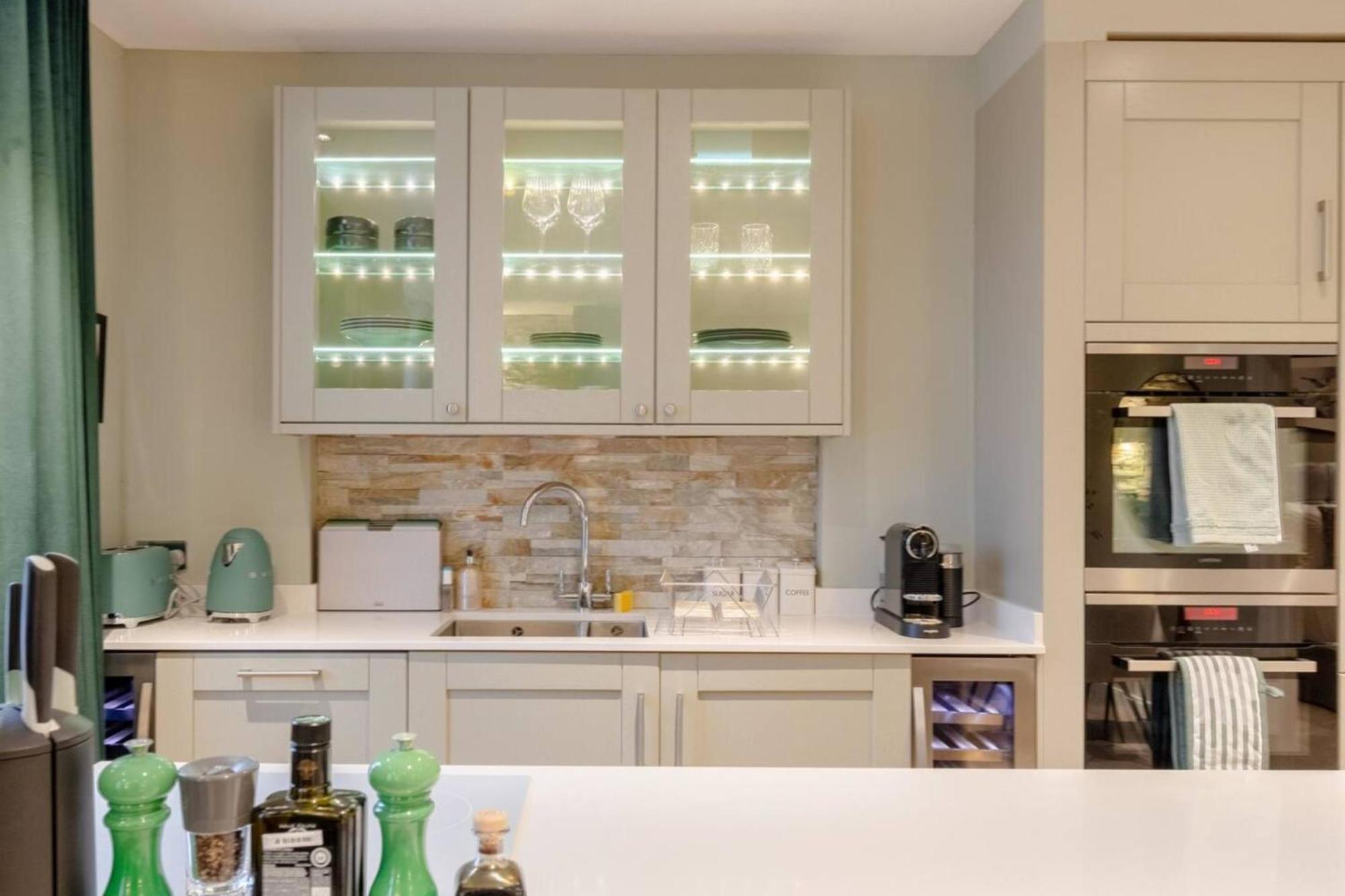 Elegant 1bd Flat In The Heart Of Notting Hill! *