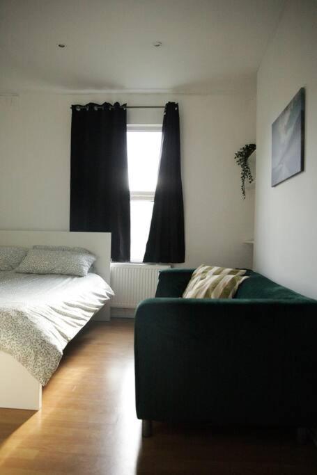 2 Bedrooms Flat In Hammersmith Londres
