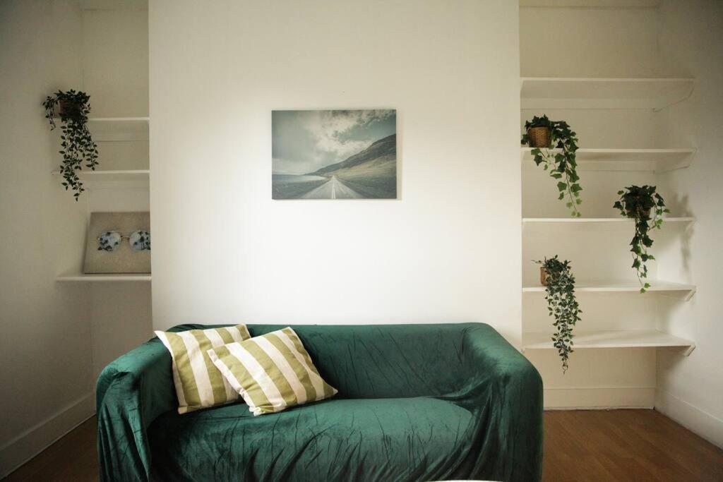2 Bedrooms Flat In Hammersmith Londres
