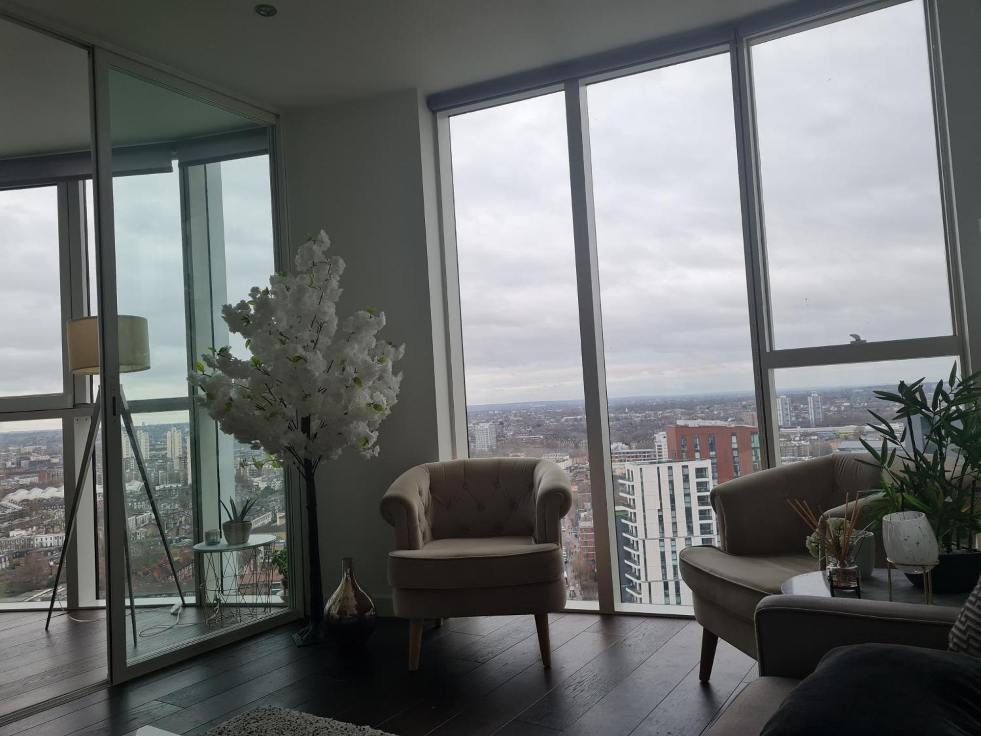 Luxurious 2 Bed Central Apartment *