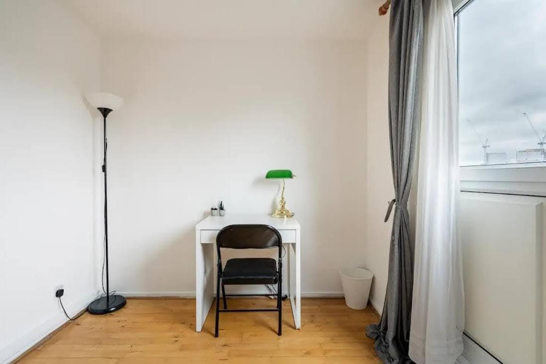 Hospedagem domiciliar Spacious With Skyline Views Close To Eye Londres