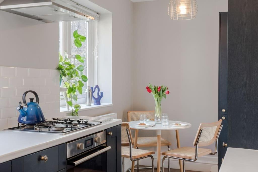 The Clissold, Two Bedroom N5 Apartamento Londres