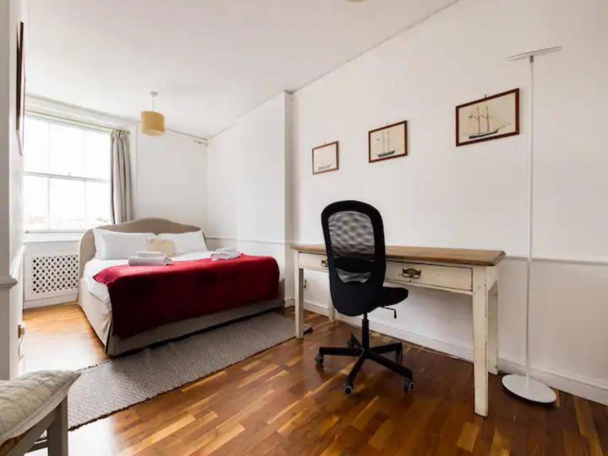 Pass The Keys Spacious And 2 Bedroom Flat In Chelsea Londres
