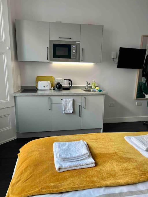 Small Studio In Notting Hill *