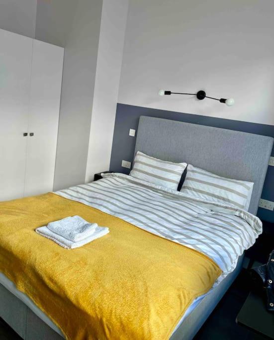 Small Studio In Notting Hill Apartment London