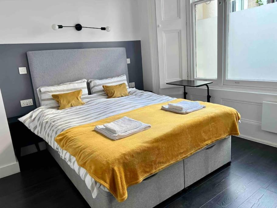Small Studio In Notting Hill * London
