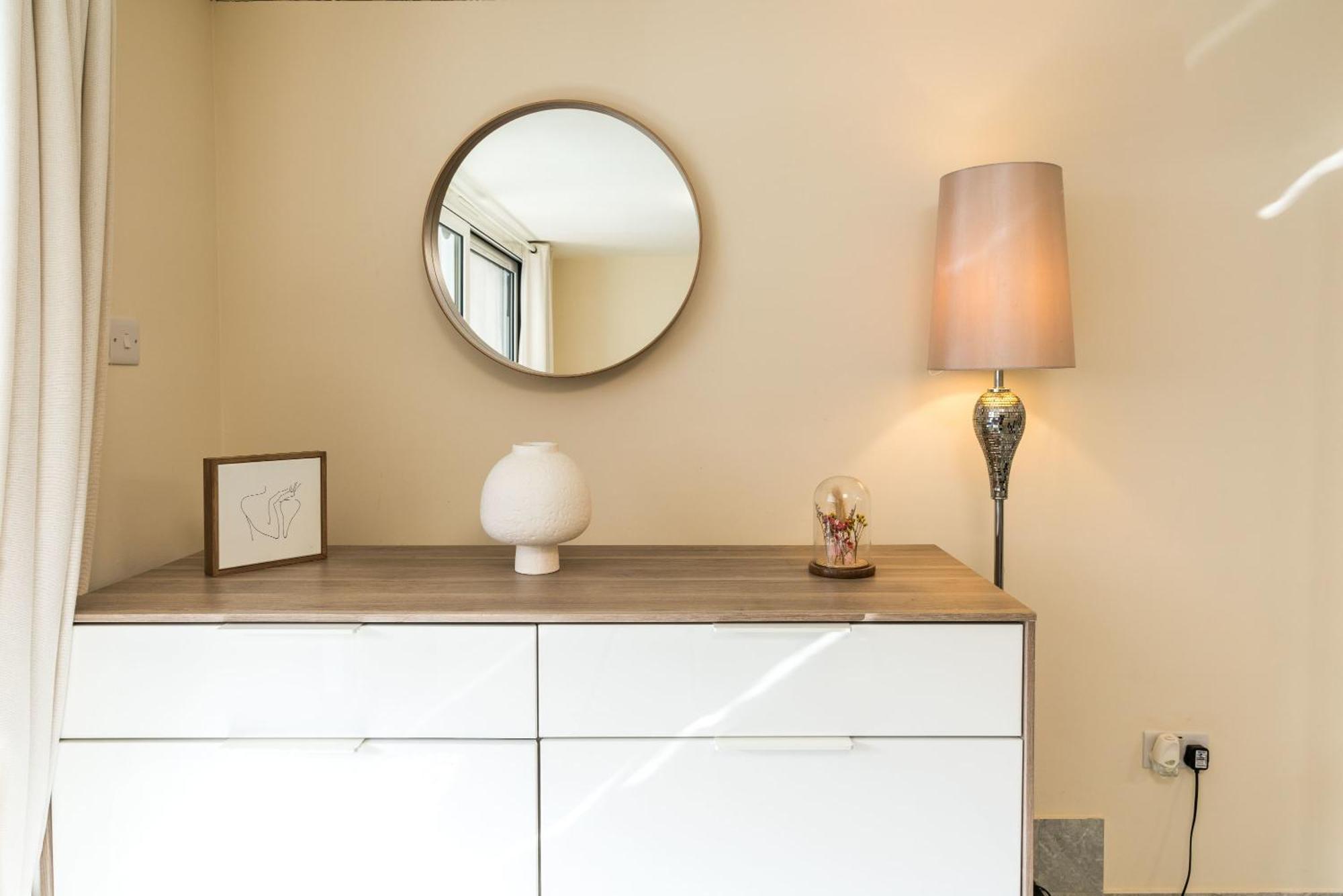 Casa de férias Huge Fully Equipped Studio 1 Min From Tube Station