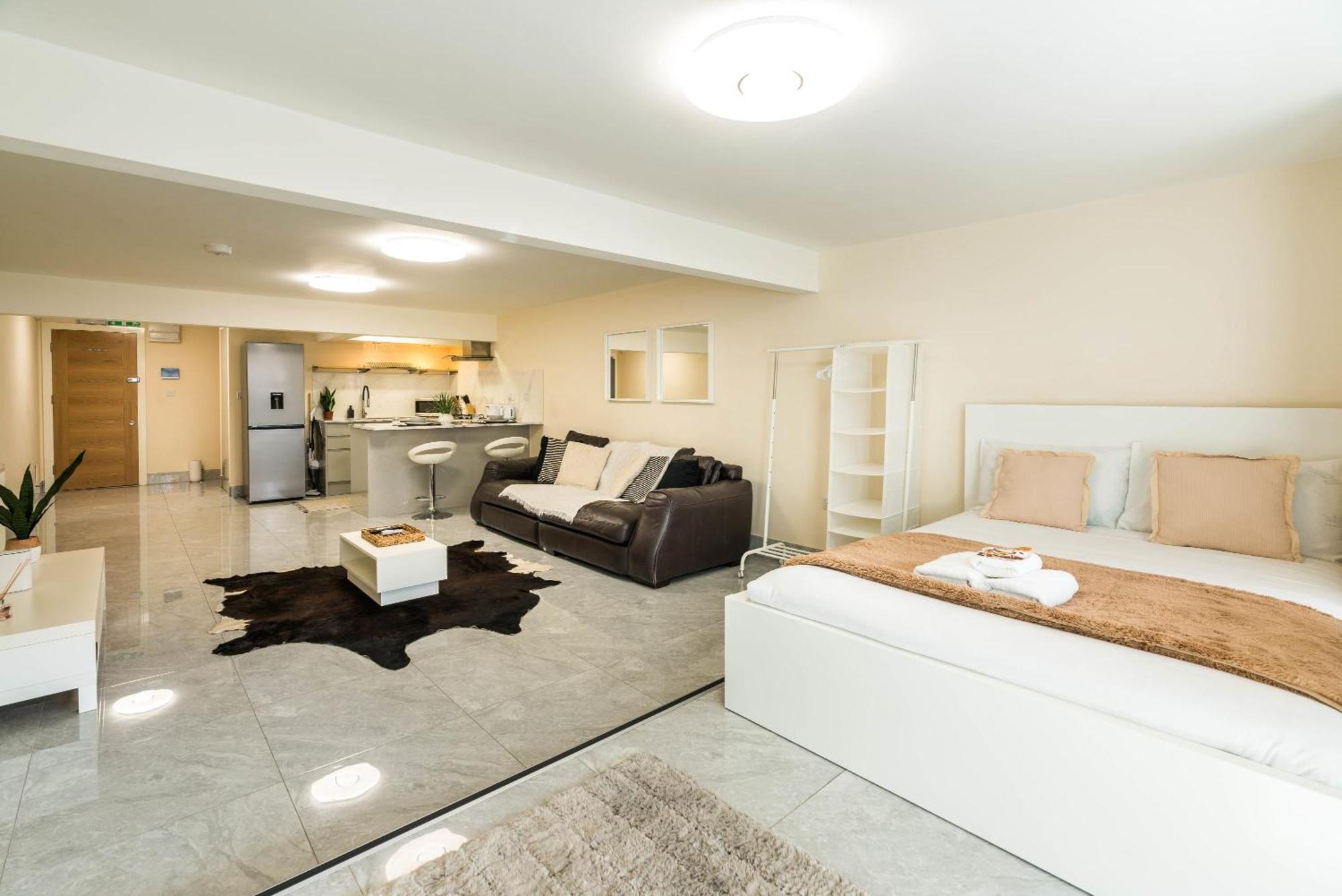 Huge Fully Equipped Studio 1 Min From Tube Station Casa de férias