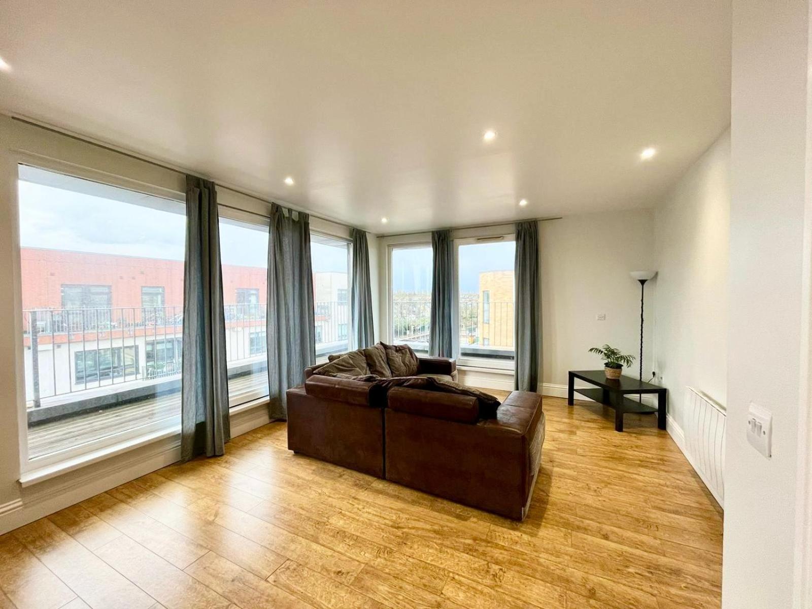 Modern Flat Near Transports * Londres