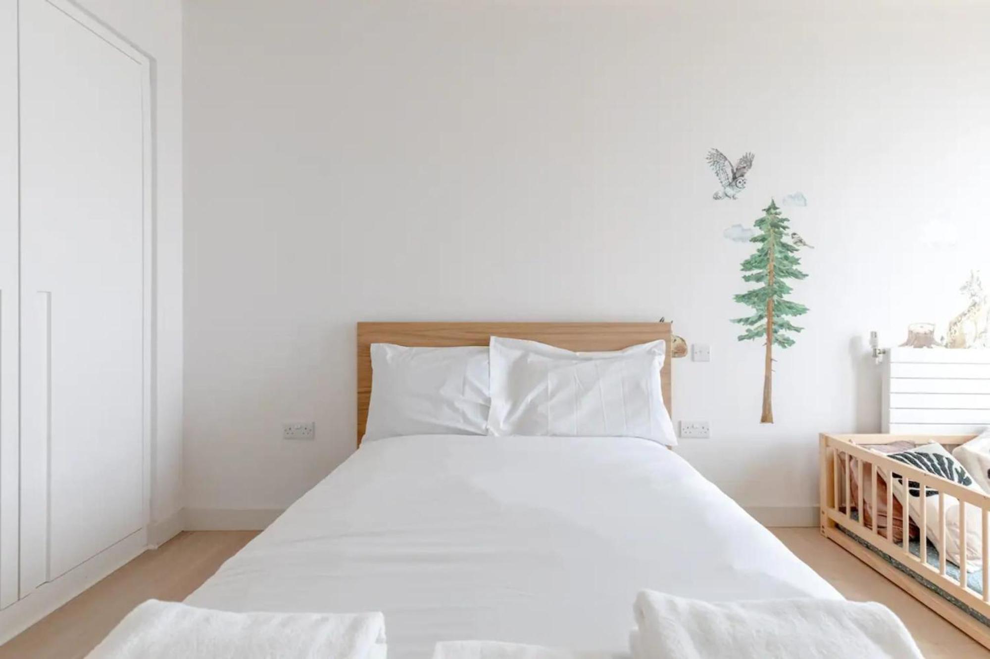 Apartamento Charm & Convenience 3 Bed Near Excel
