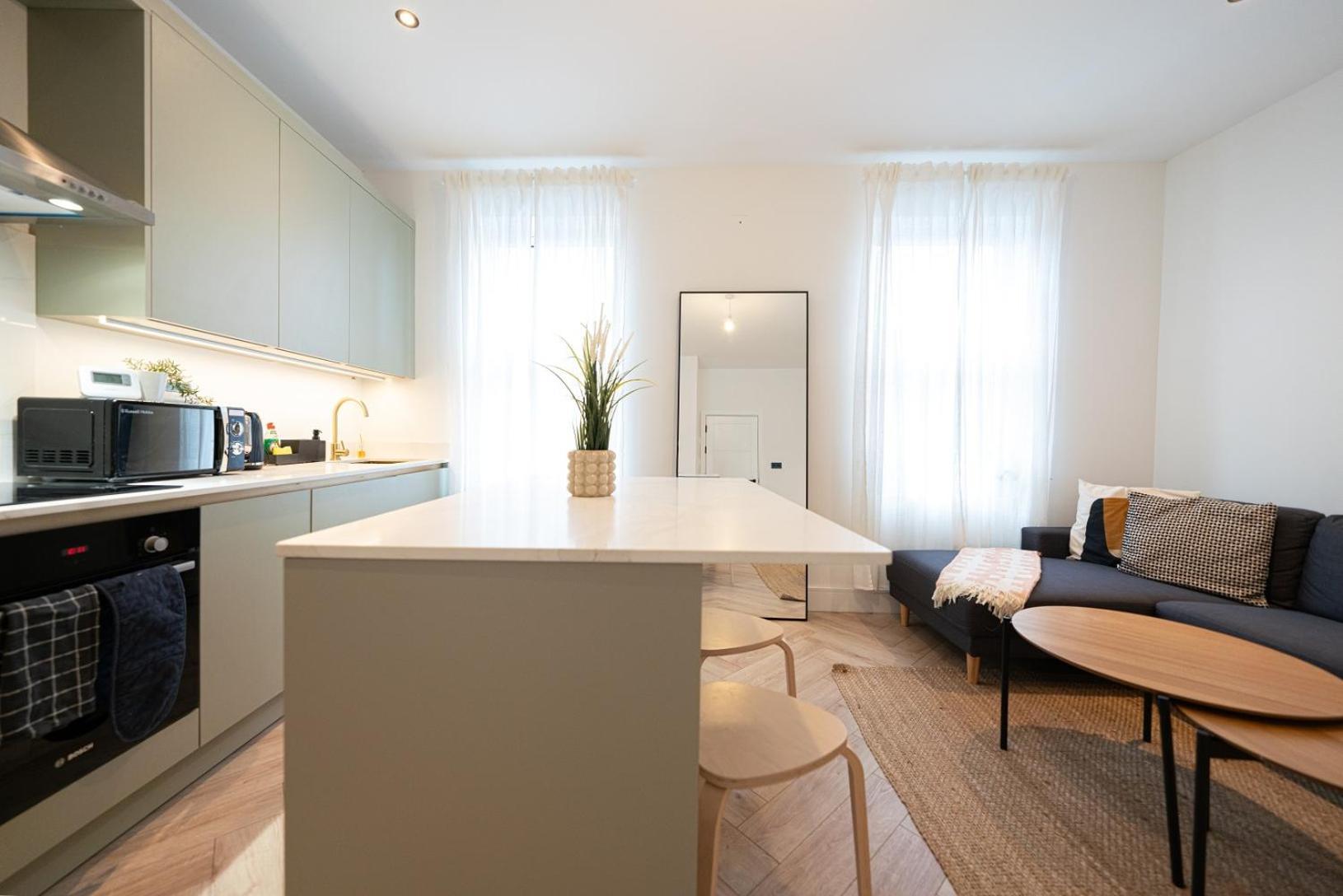 The Battersea Scenery - Elegant 2bdr Flat