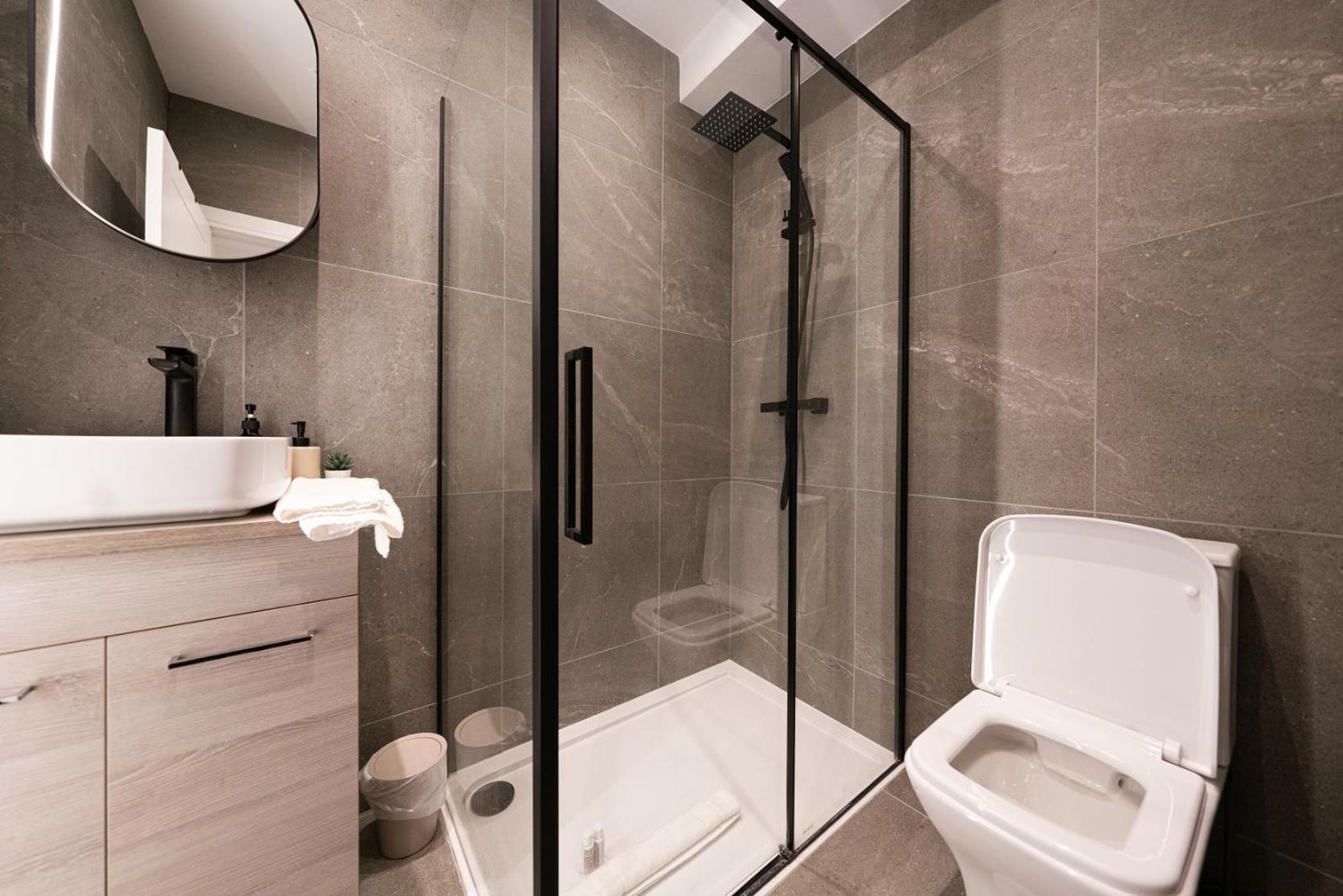 The Battersea Scenery - Elegant 2bdr Flat Apartment *