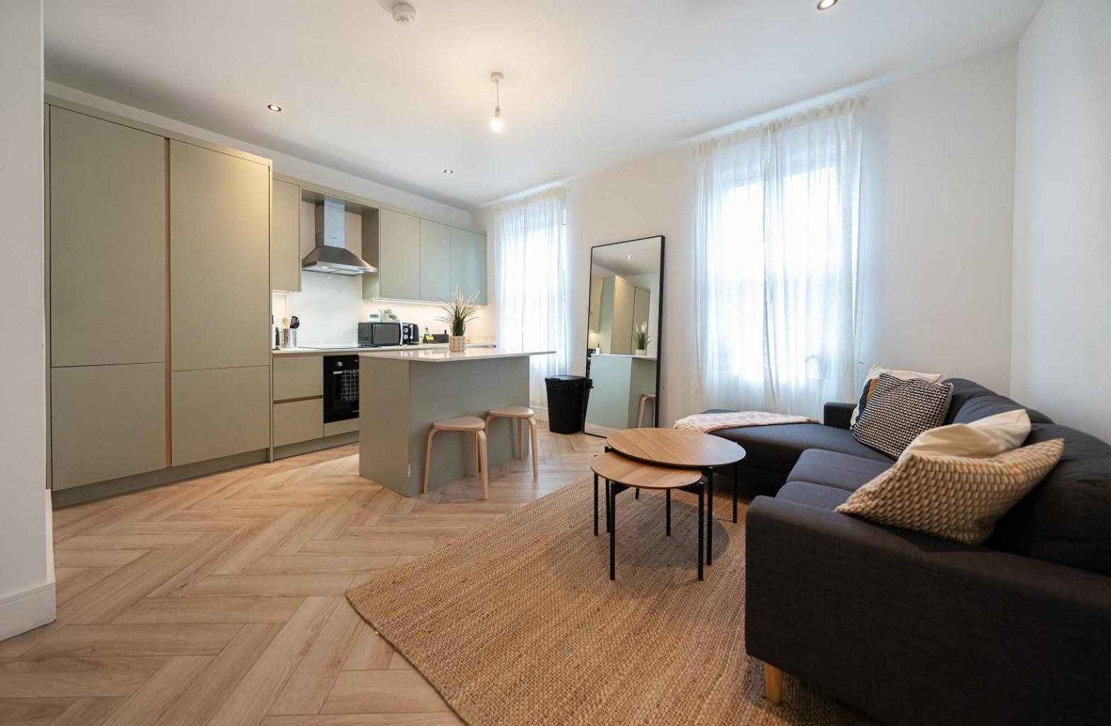 The Battersea Scenery - Elegant 2bdr Flat Apartment *