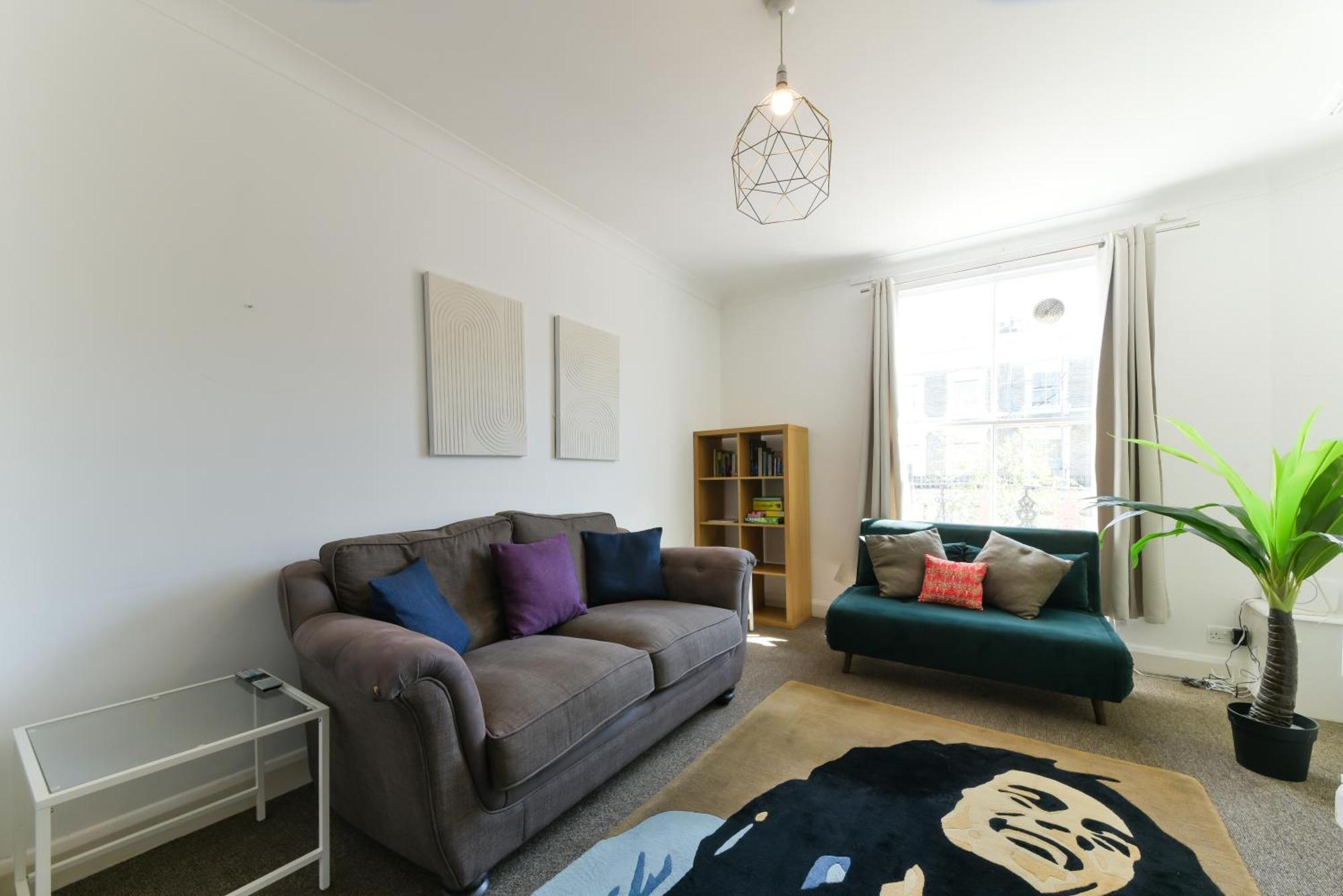 Spacious Maida Vale 2 Bed Apartment *