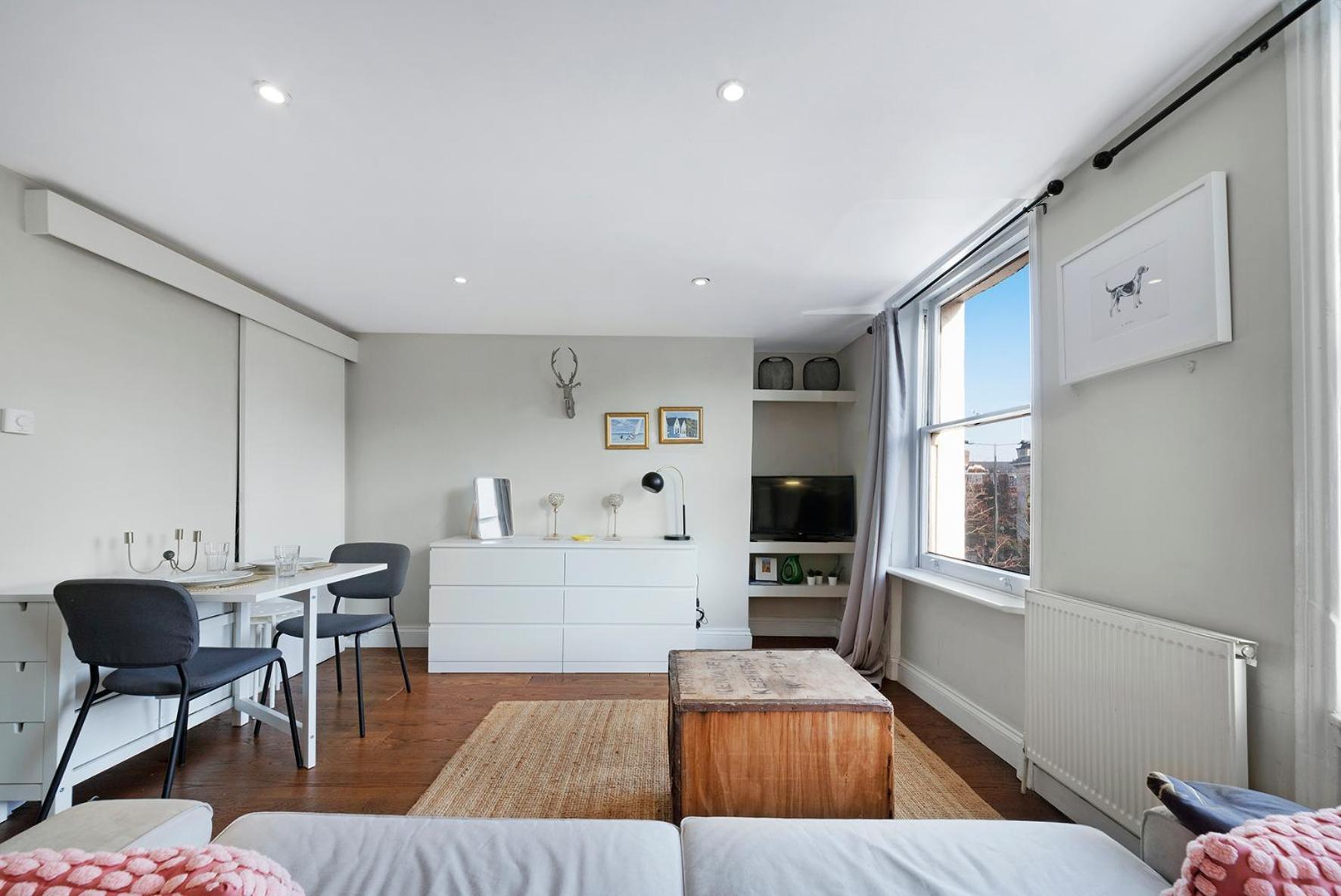 Apartamento Modernised 1 And 2 Bedrooms Option Terrace And Balcony High Street Londres