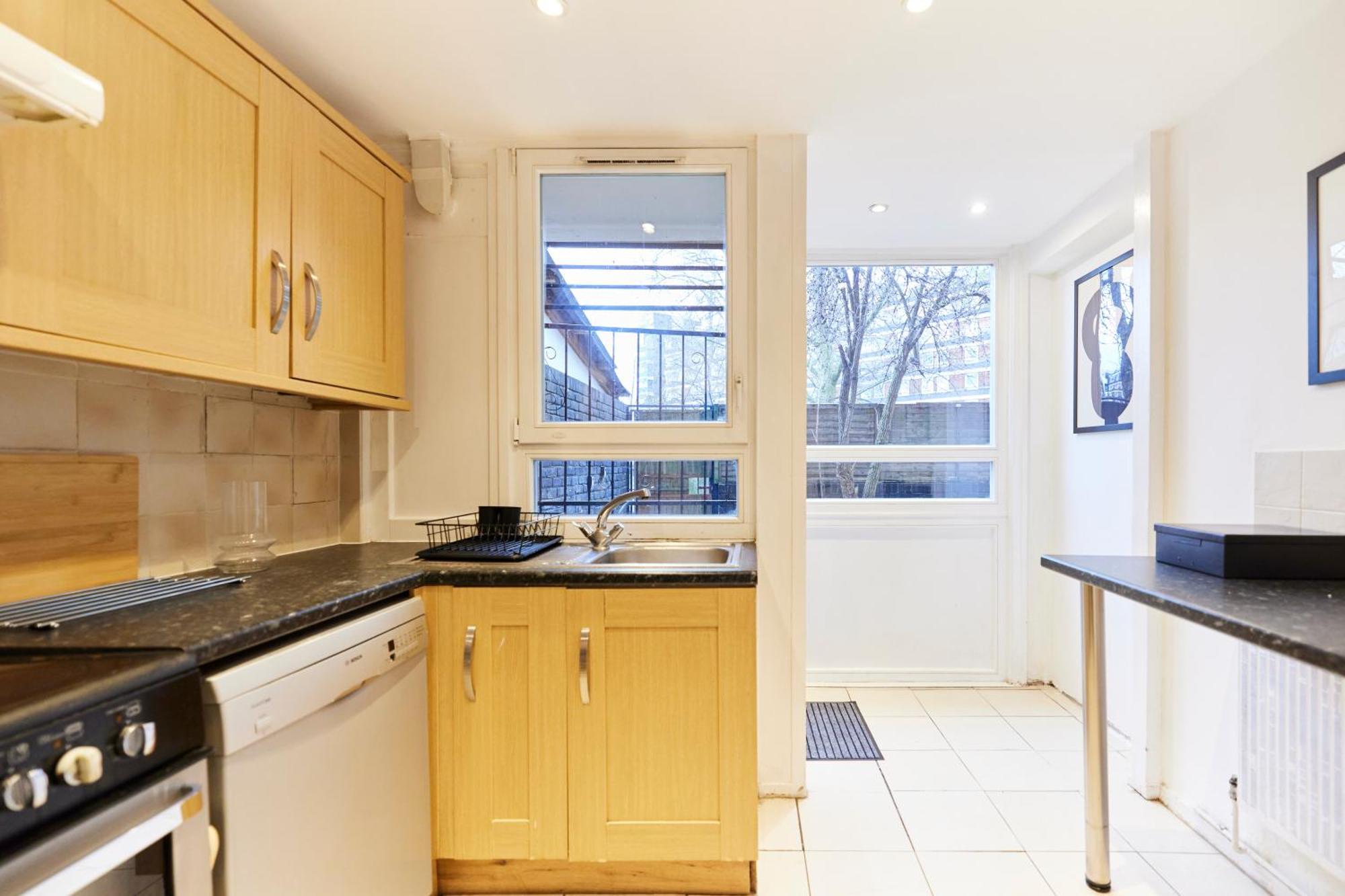 The Kennington Park Crib - Lovely 2bdr Flat With Garden Appartement