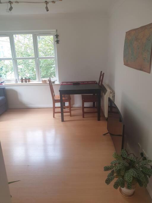 Apartamento Peaceful On Sharing Flat In Wimbledon *