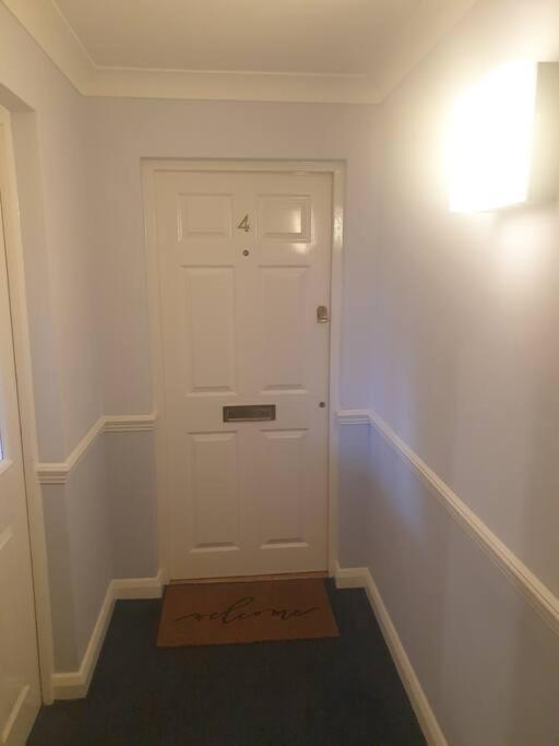 Peaceful On Sharing Flat In Wimbledon Apartamento