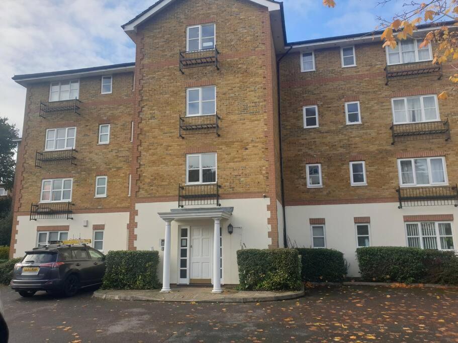 Apartamento Peaceful On Sharing Flat In Wimbledon *