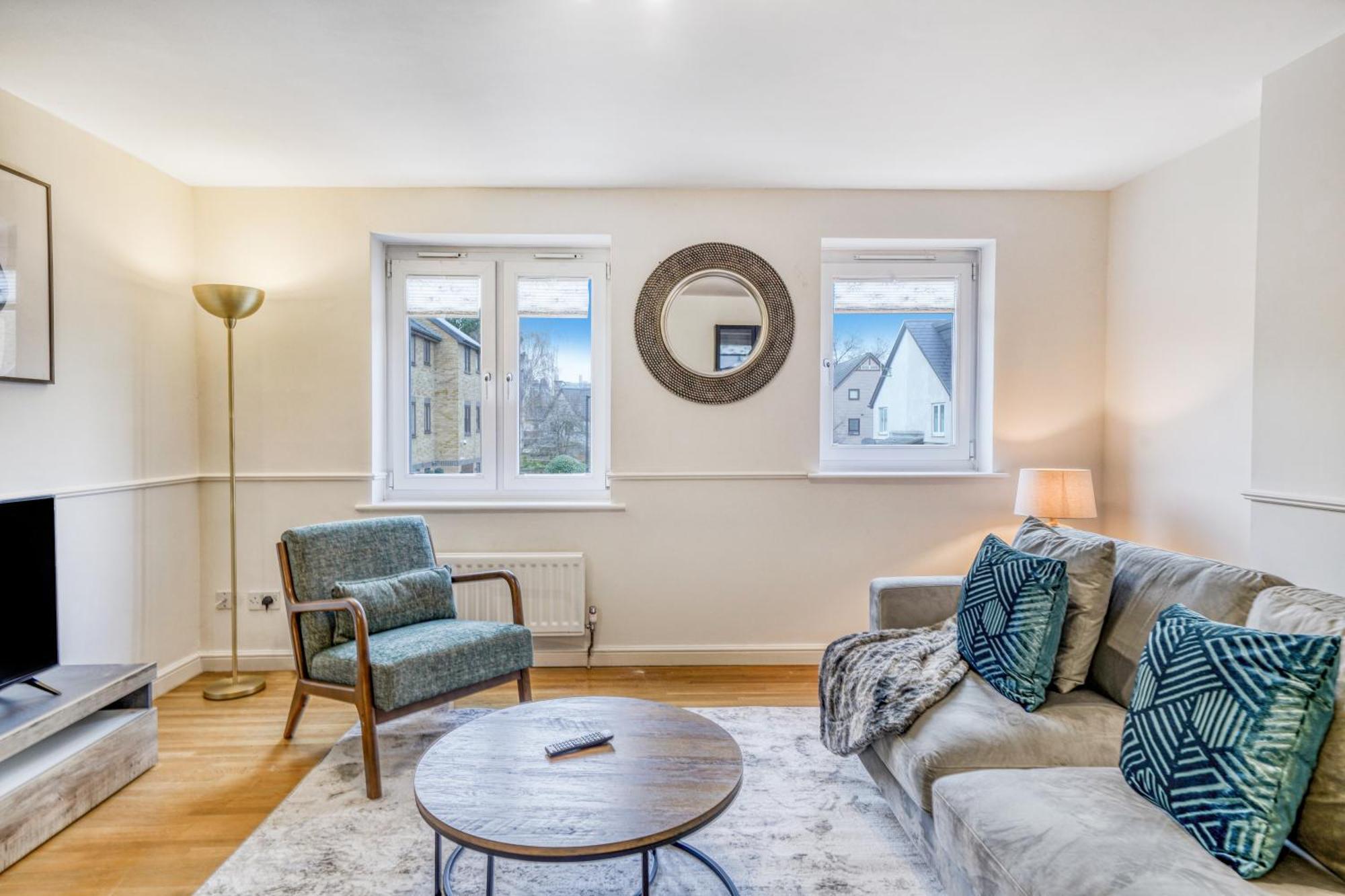 Apartamento Executive 4 Bedroom Town House In Canada Water Free Wifi & Parking By Aparts Londres