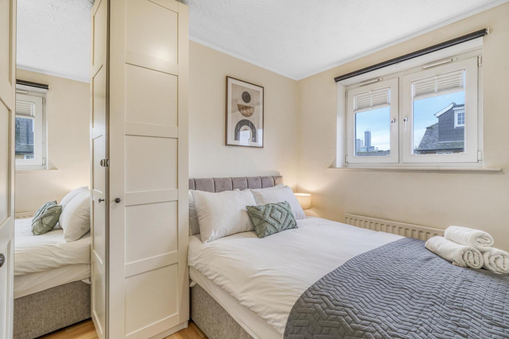 Apartamento Executive 4 Bedroom Town House In Canada Water Free Wifi & Parking By Aparts Londres
