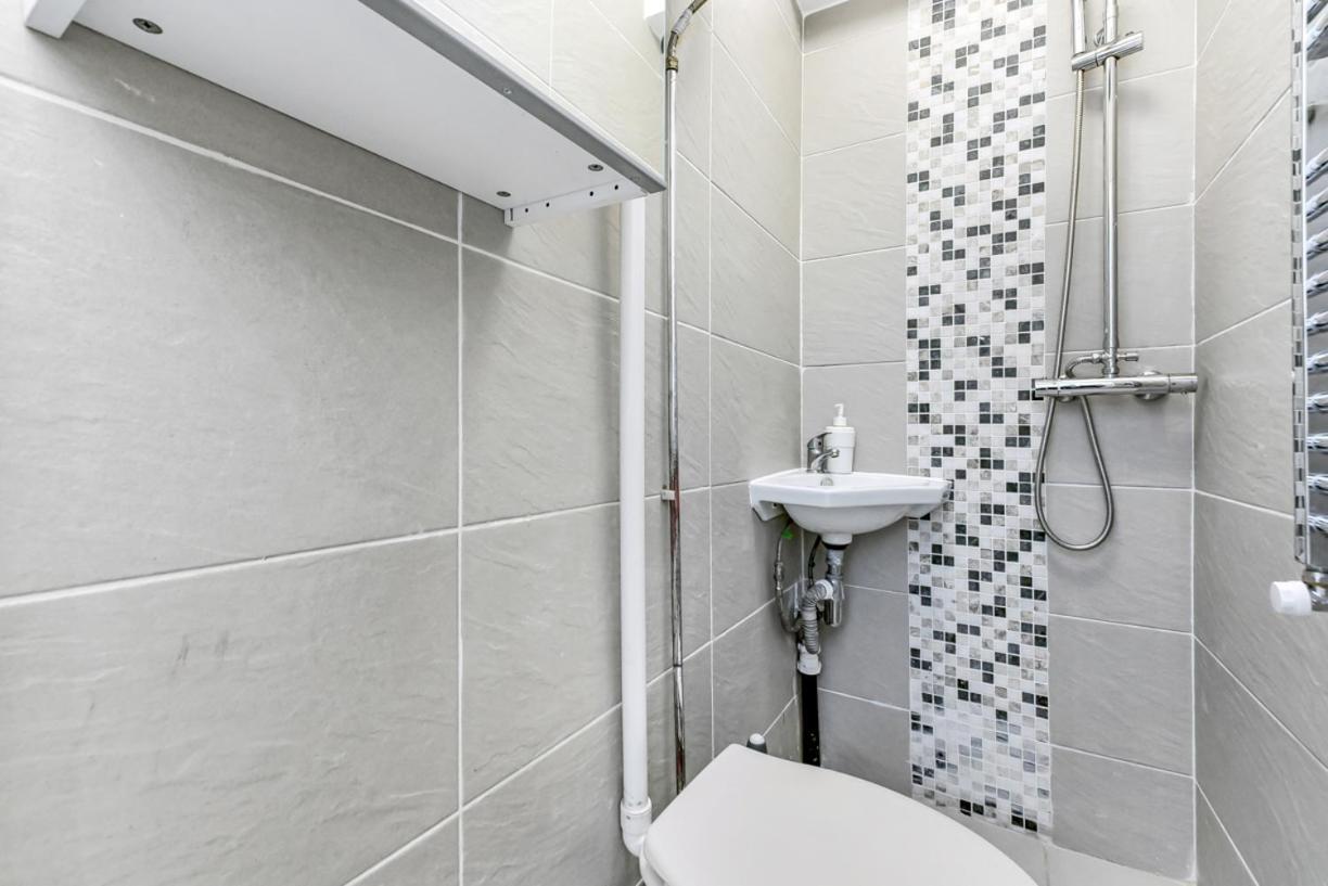 Family House In The Heart Of Hanwell With 5 Stars! Hébergement de vacances