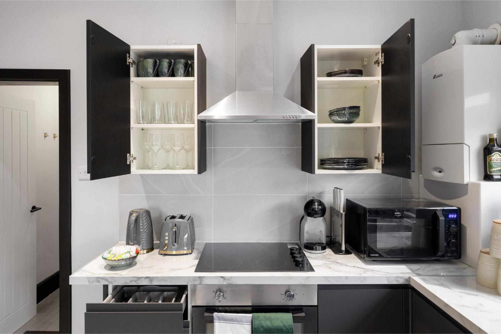 Luxurious Evergreen Flat Sleeps 4 Appartement