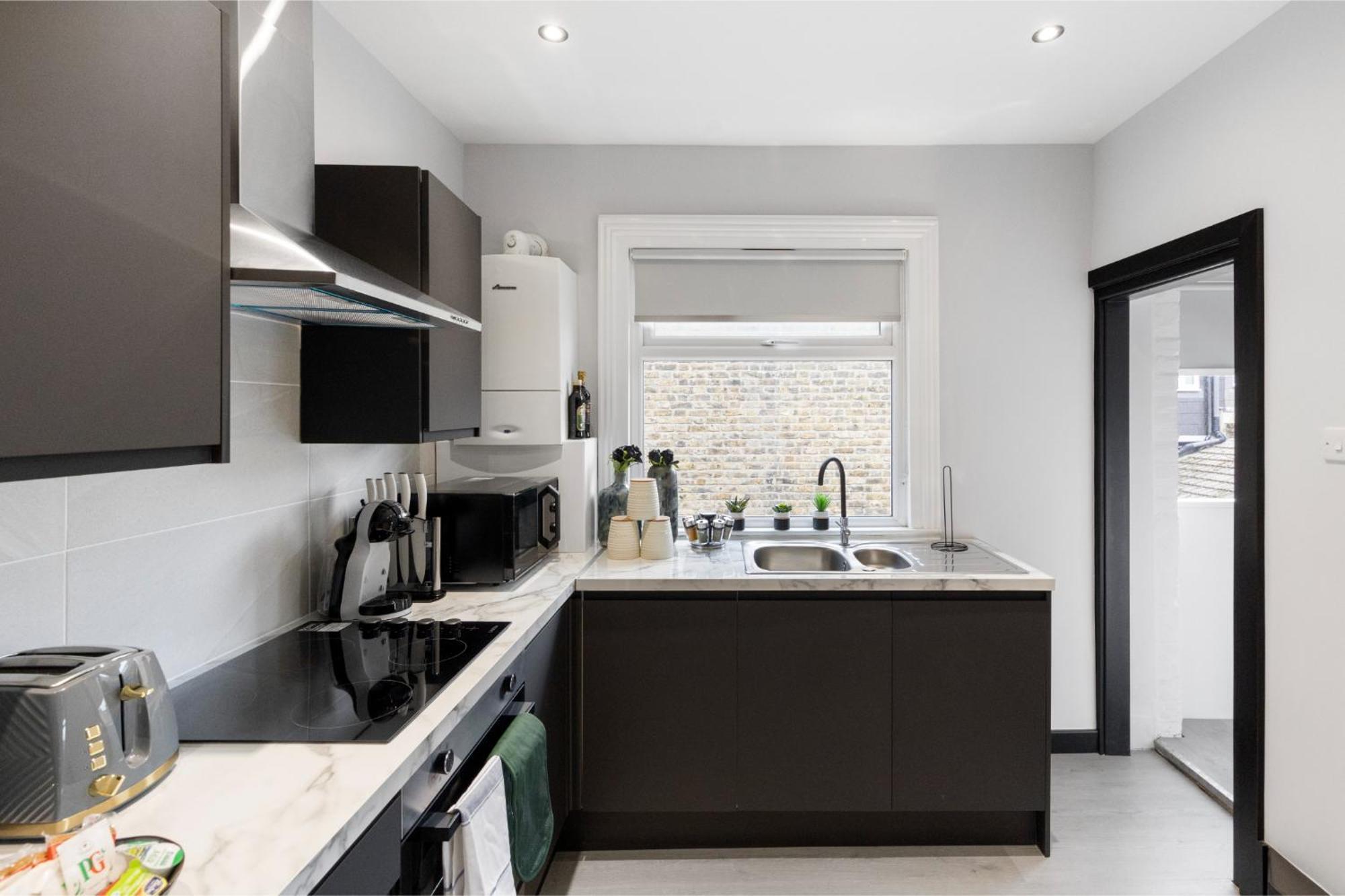Luxurious Evergreen Flat Sleeps 4 Appartement *