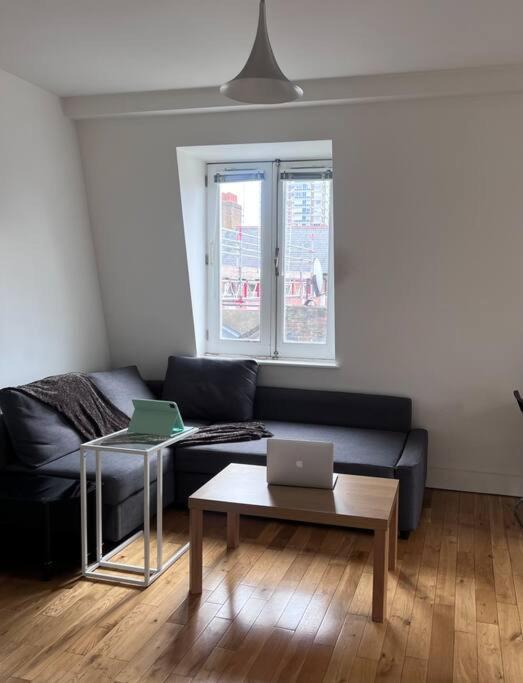 Apartamento , Bright And Modern Flat Up To 4 People