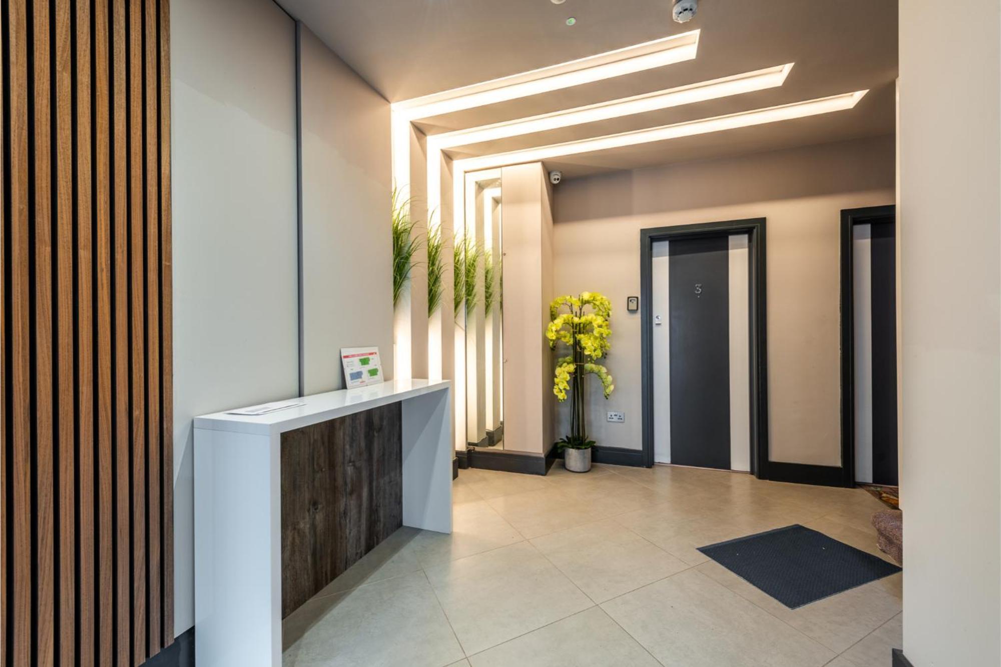 Chic Studio W/ Outdoor Space -excellent Location Apartamento Londres