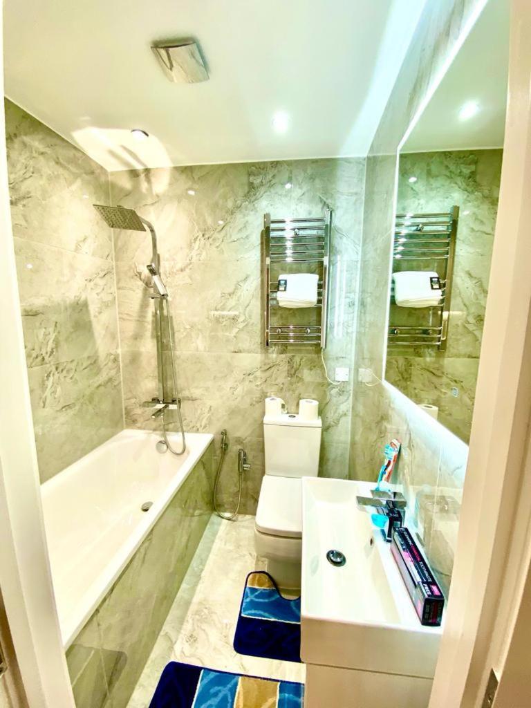 Comfortable One Bedroom Flat With Free Car Park In Appartement