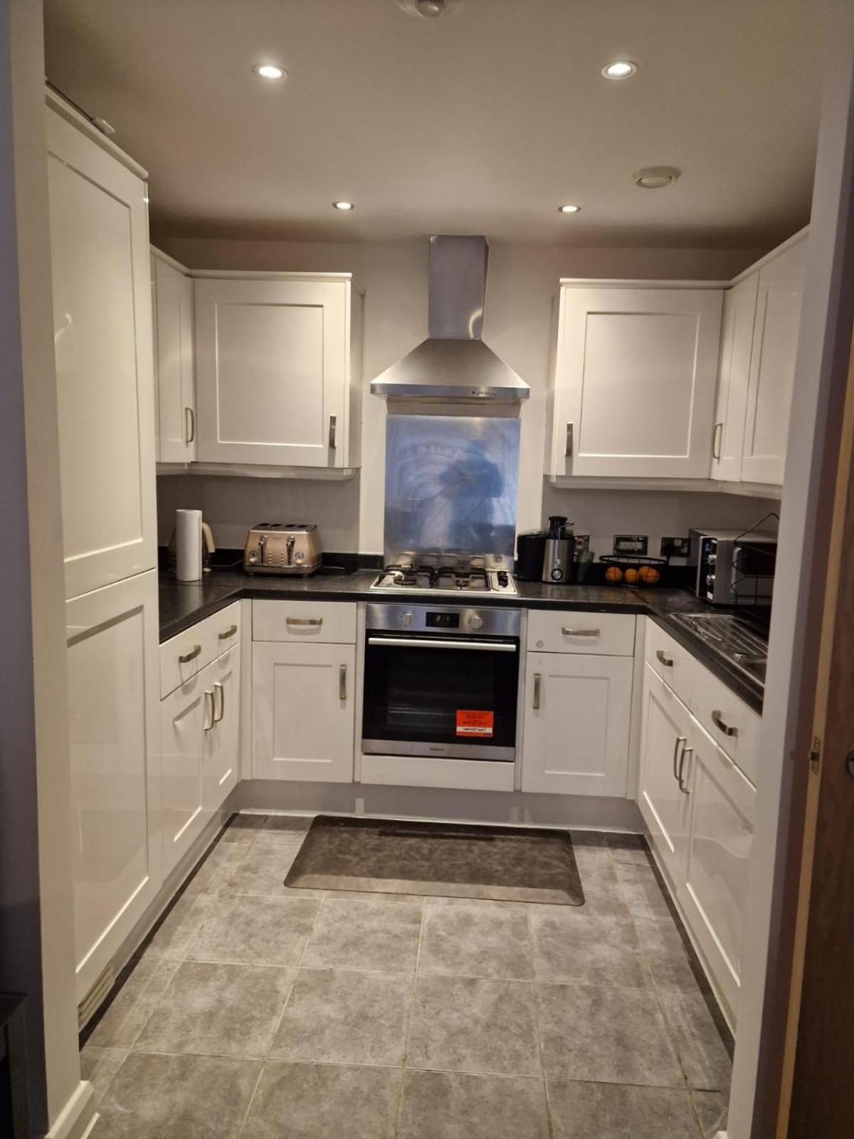 Canary Wharf View Apartment *