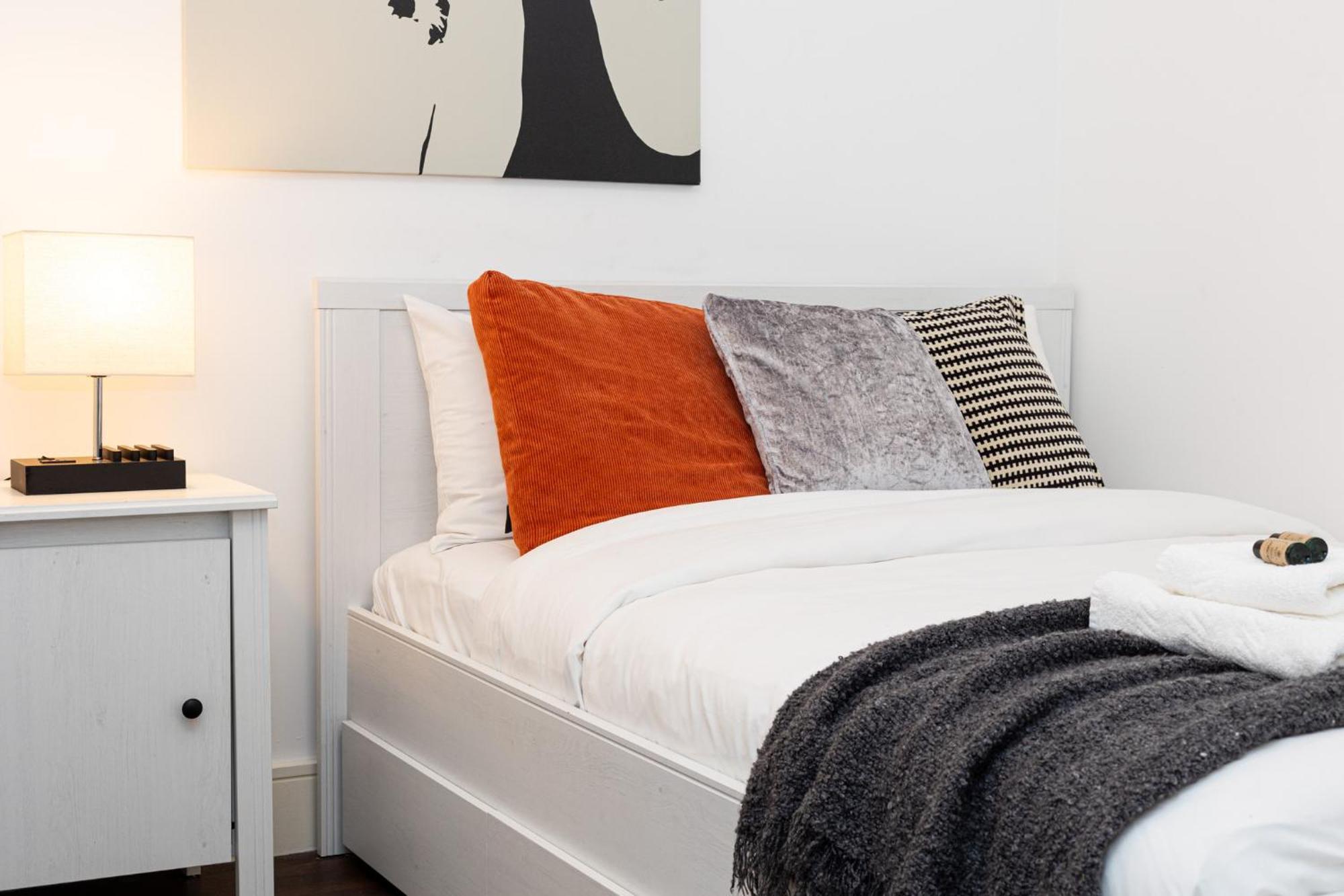 Bright & Cozy 1 Bdr Apt Wcharming Private Terrace London