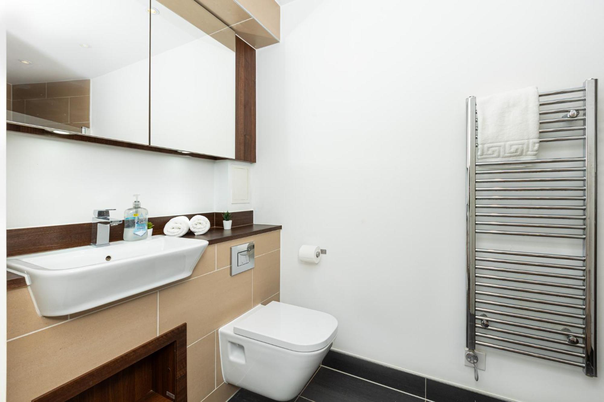 Apartment Bright & Cozy 1 Bdr Apt Wcharming Private Terrace *