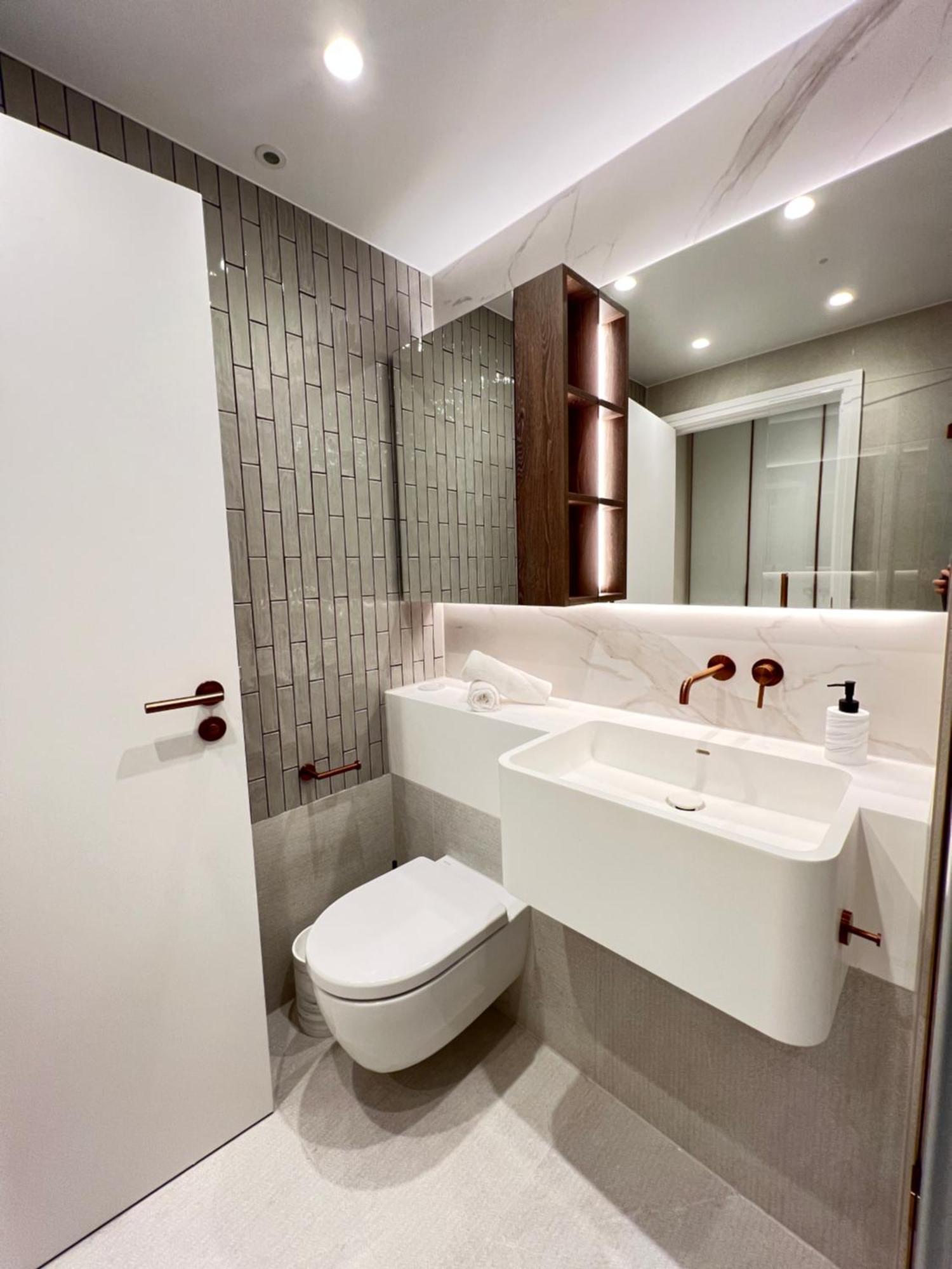 2 Bedroom Modern Family Flat-apartment Fulham