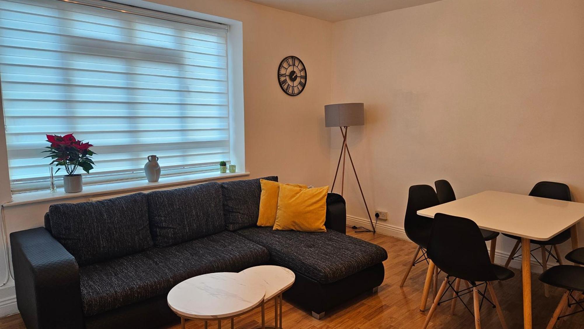 Appartement Spacious Two Bedroom In Battersea, Free Parking