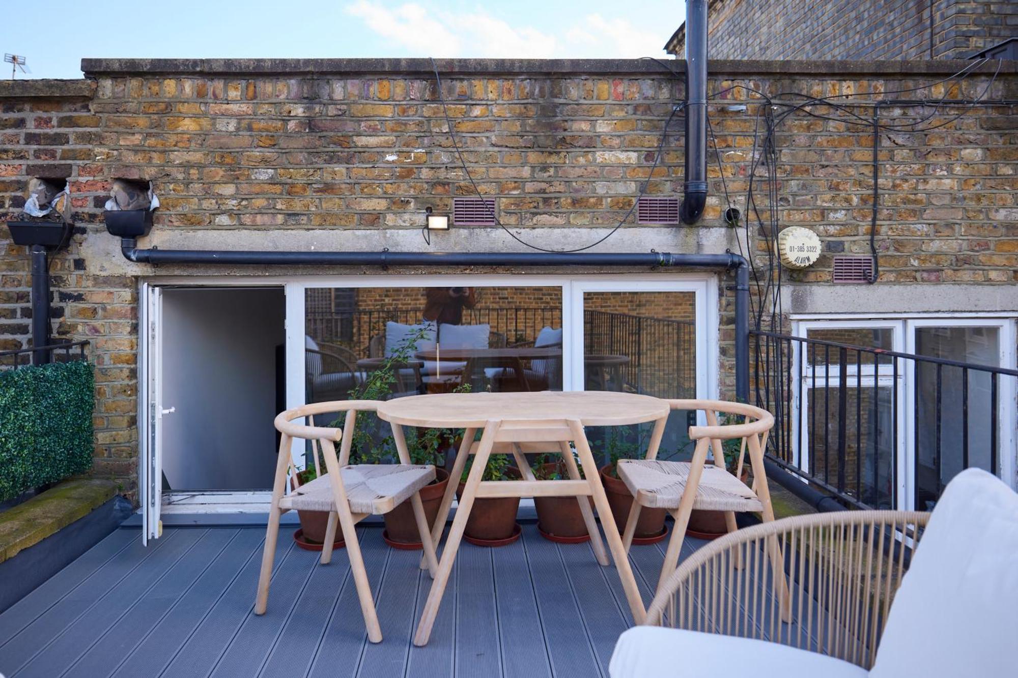 The Earl's Court Space - Modern 2bdr Flat With Terrace + Parking Appartement