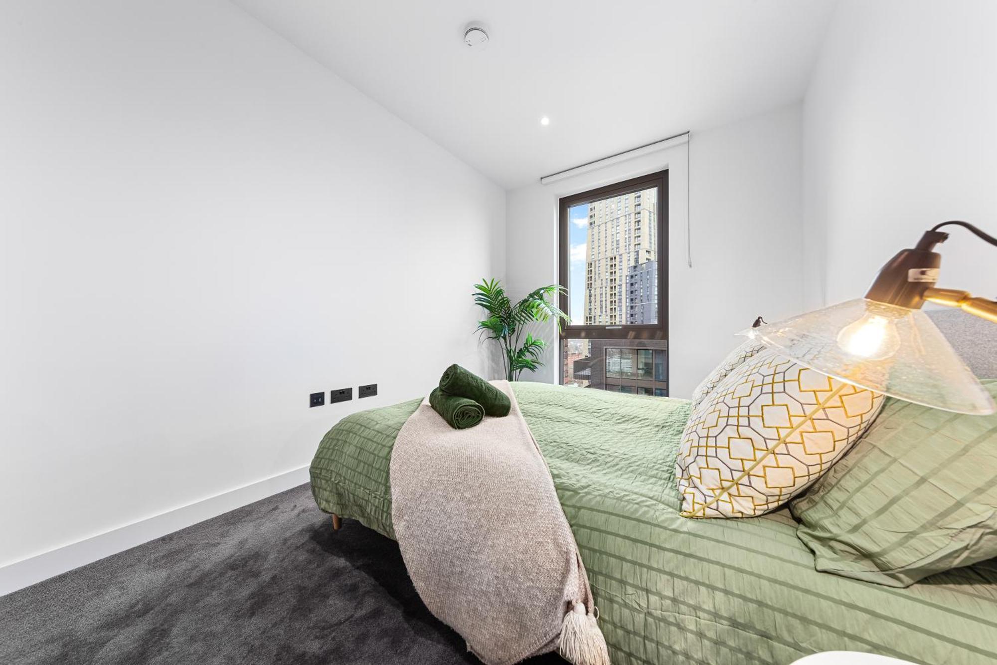 New 2 Bedroom Flat Riverview Balcony Appart hôtel Londres