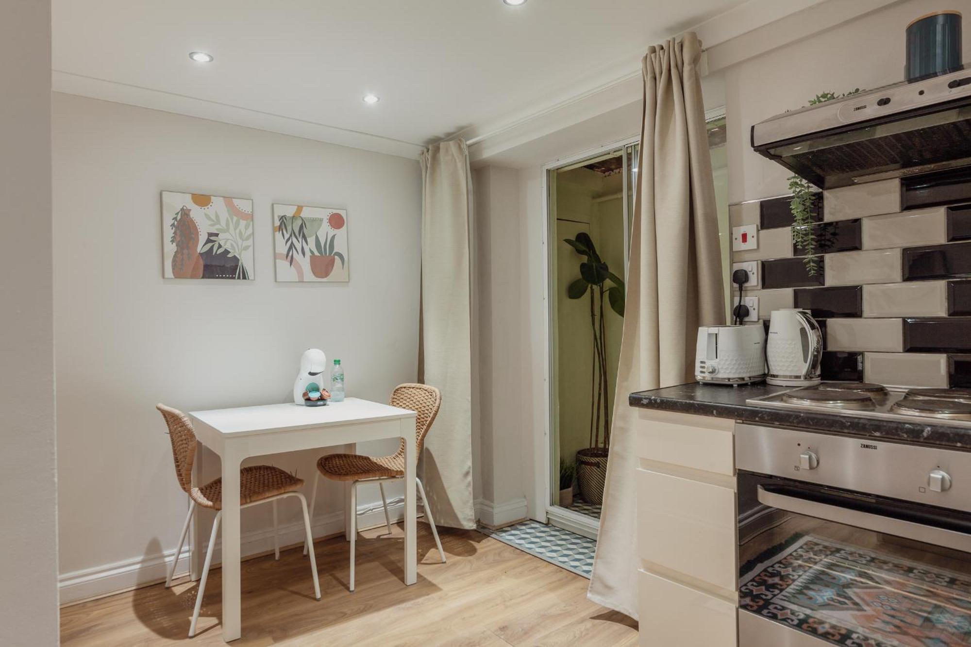 Kensington Nest Serviced Apartamento *