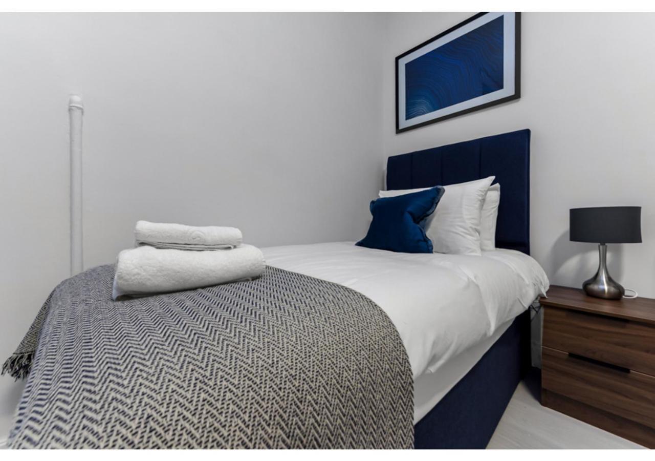 Captivating 2 Bd Flat In Londres