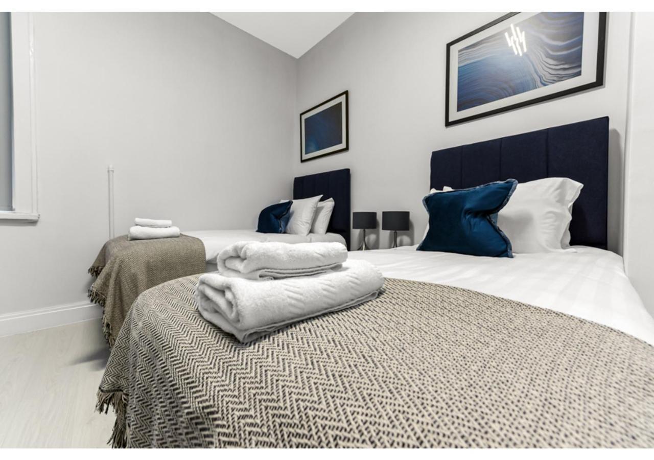 Captivating 2 Bd Flat In Londres