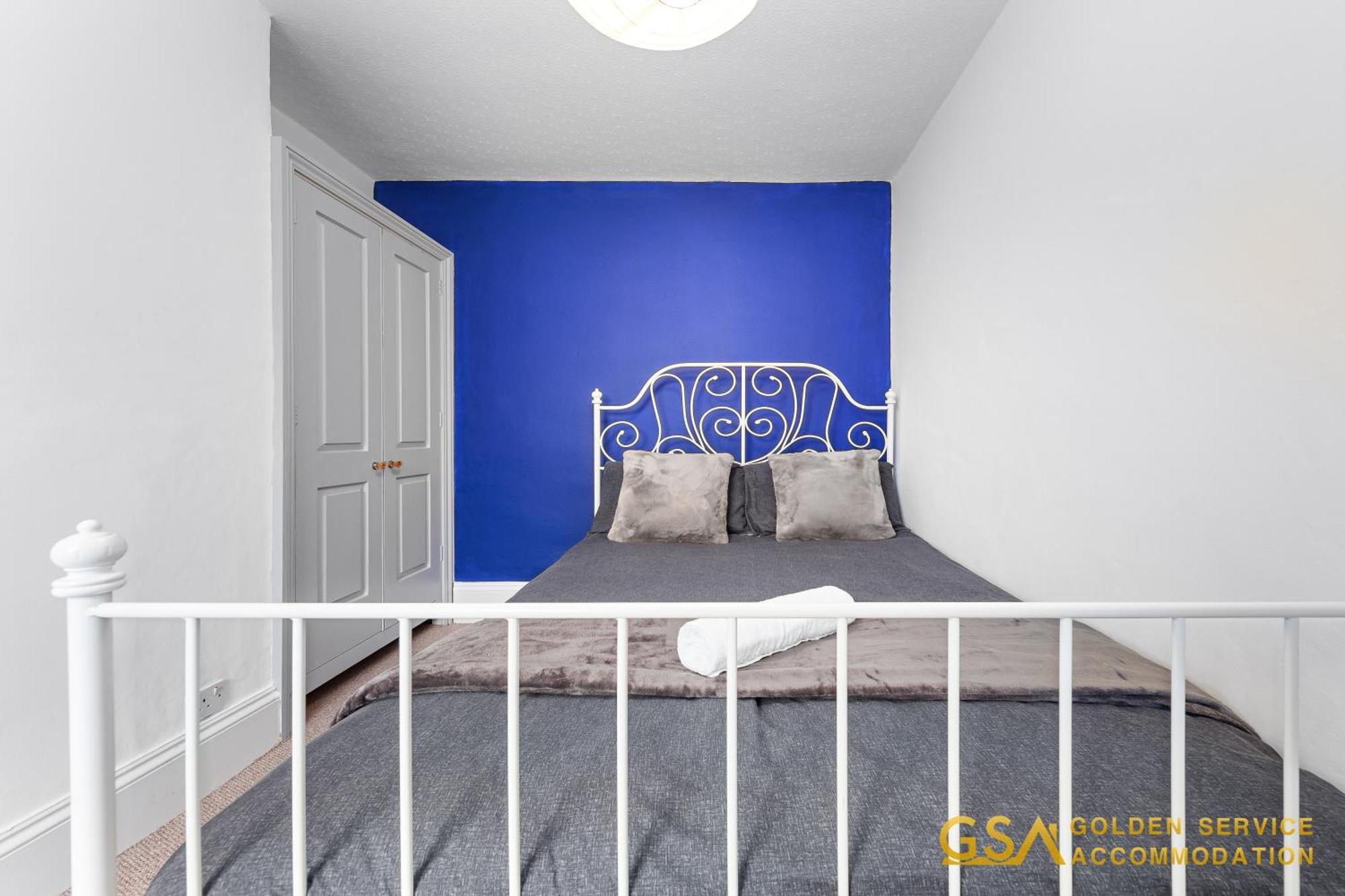 Casa de Férias Stylist And Cosy 3 Bed House Leytonstone Sleeps 7 *