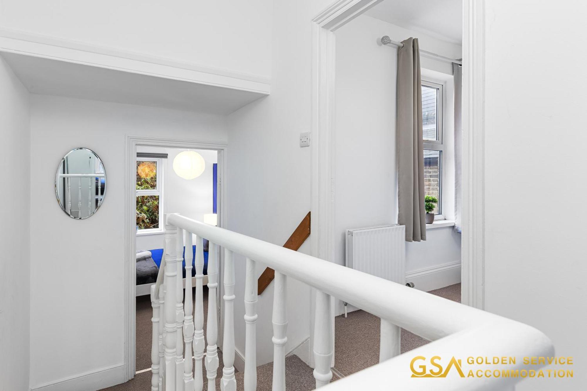 Casa de Férias Stylist And Cosy 3 Bed House Leytonstone Sleeps 7 *