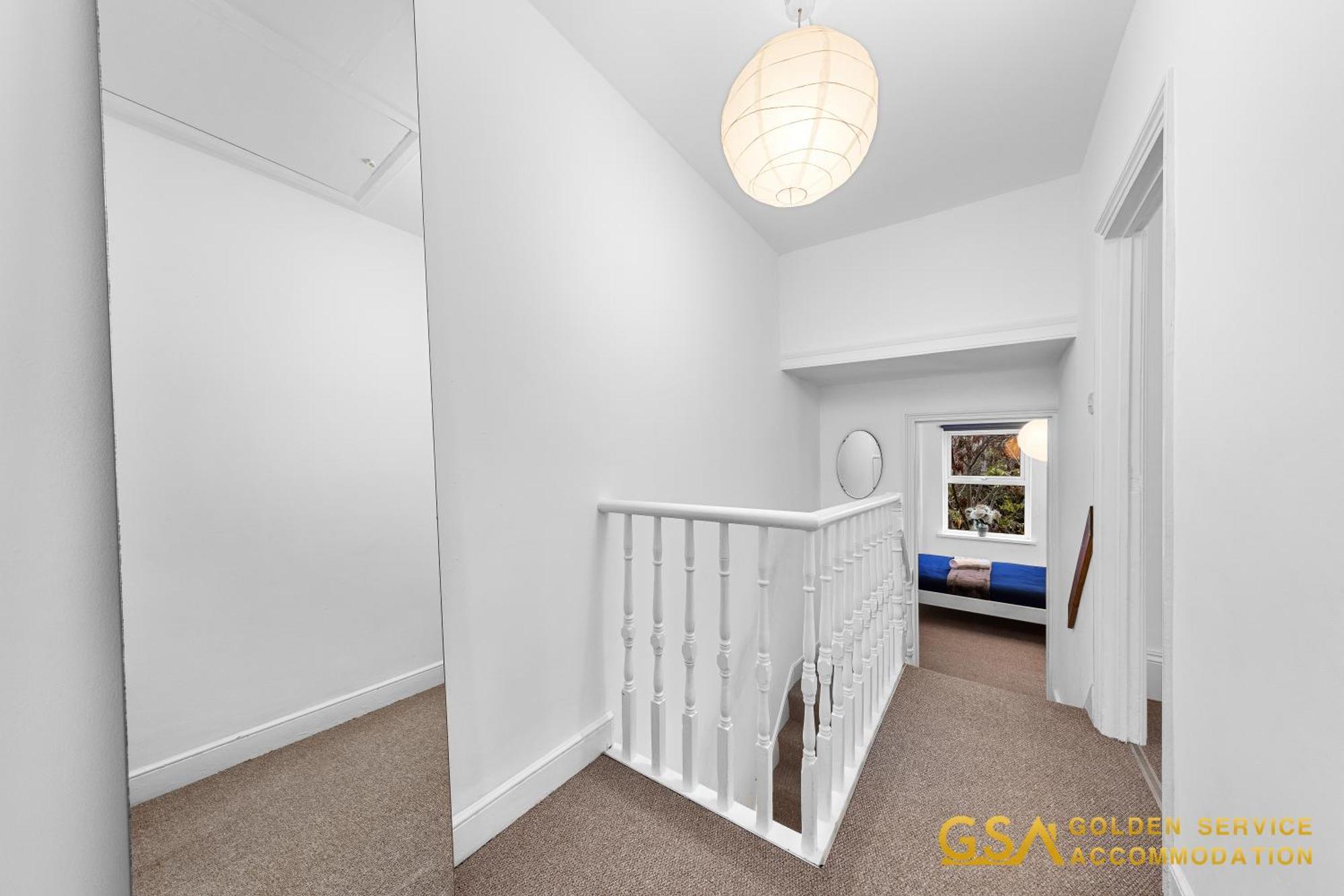 Casa de Férias Stylist And Cosy 3 Bed House Leytonstone Sleeps 7