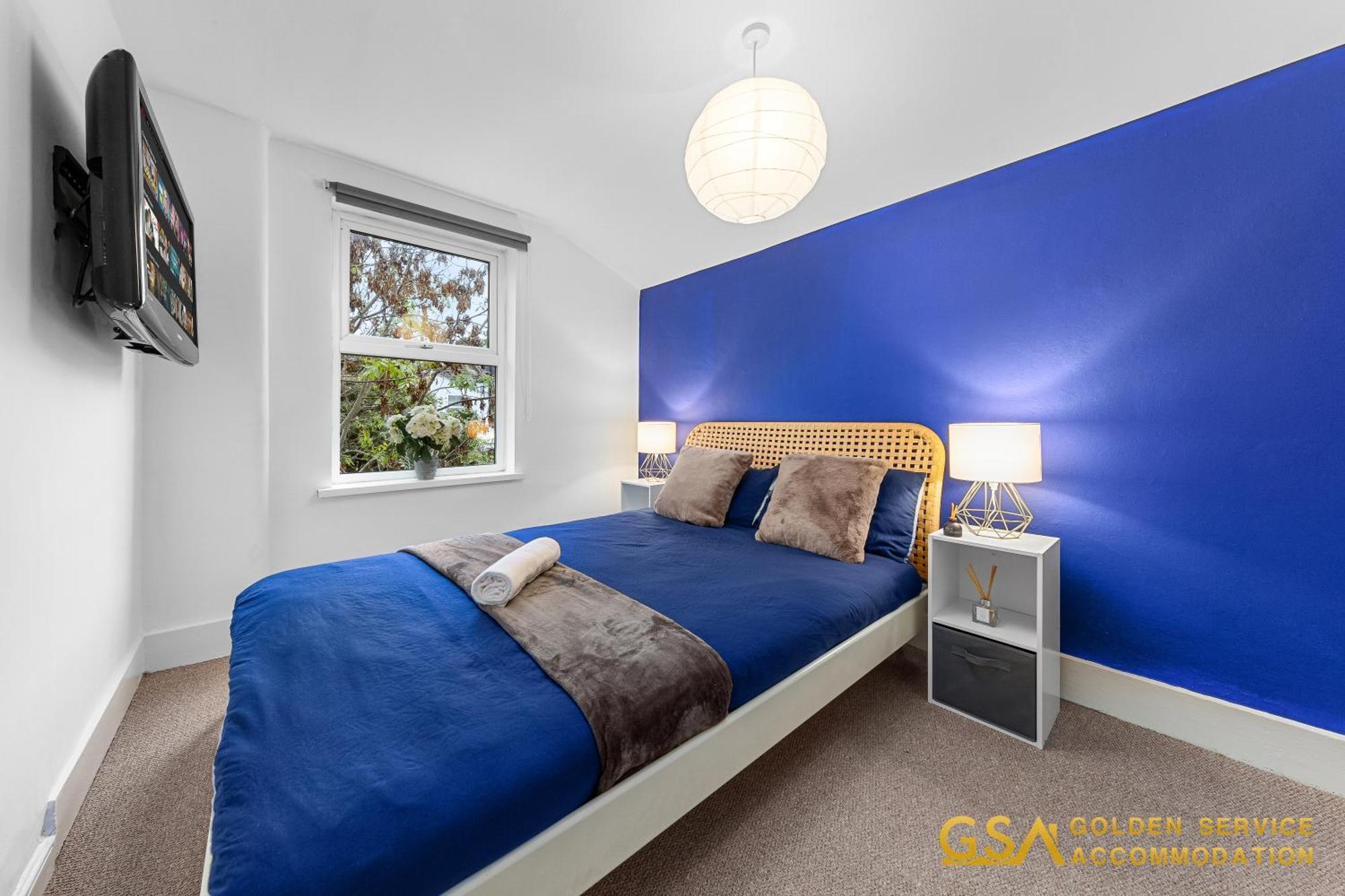 Stylist And Cosy 3 Bed House Leytonstone Sleeps 7